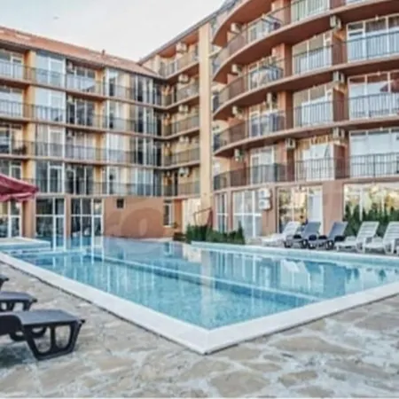 студия авангард Apartamento Sunny Beach