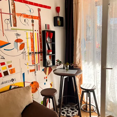 Apartman студия авангард